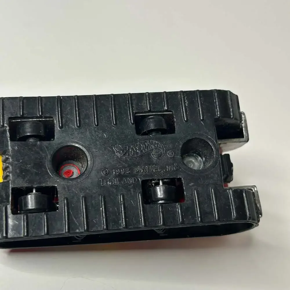 Hot Wheels 1992 Anteater Die-Cast Tank Vehicle